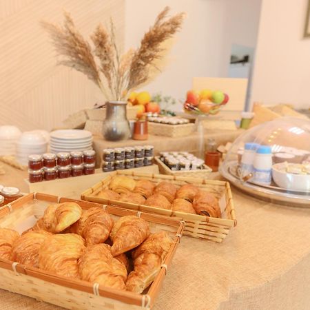 Park & Suites Village Gorges De L'Herault-Cevennes Brissac Bagian luar foto