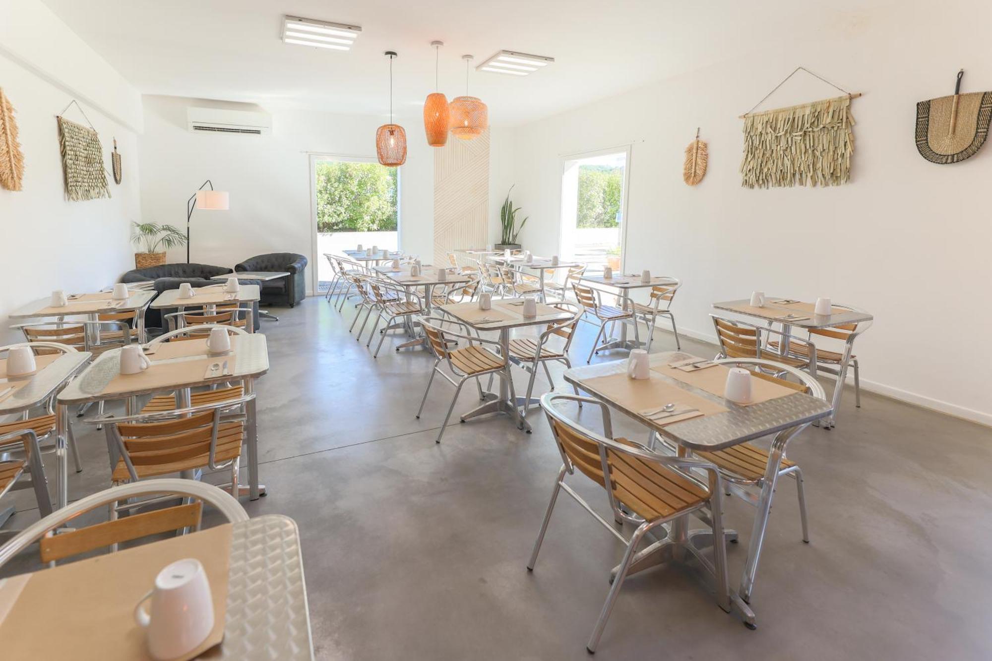 Park & Suites Village Gorges De L'Herault-Cevennes Brissac Bagian luar foto