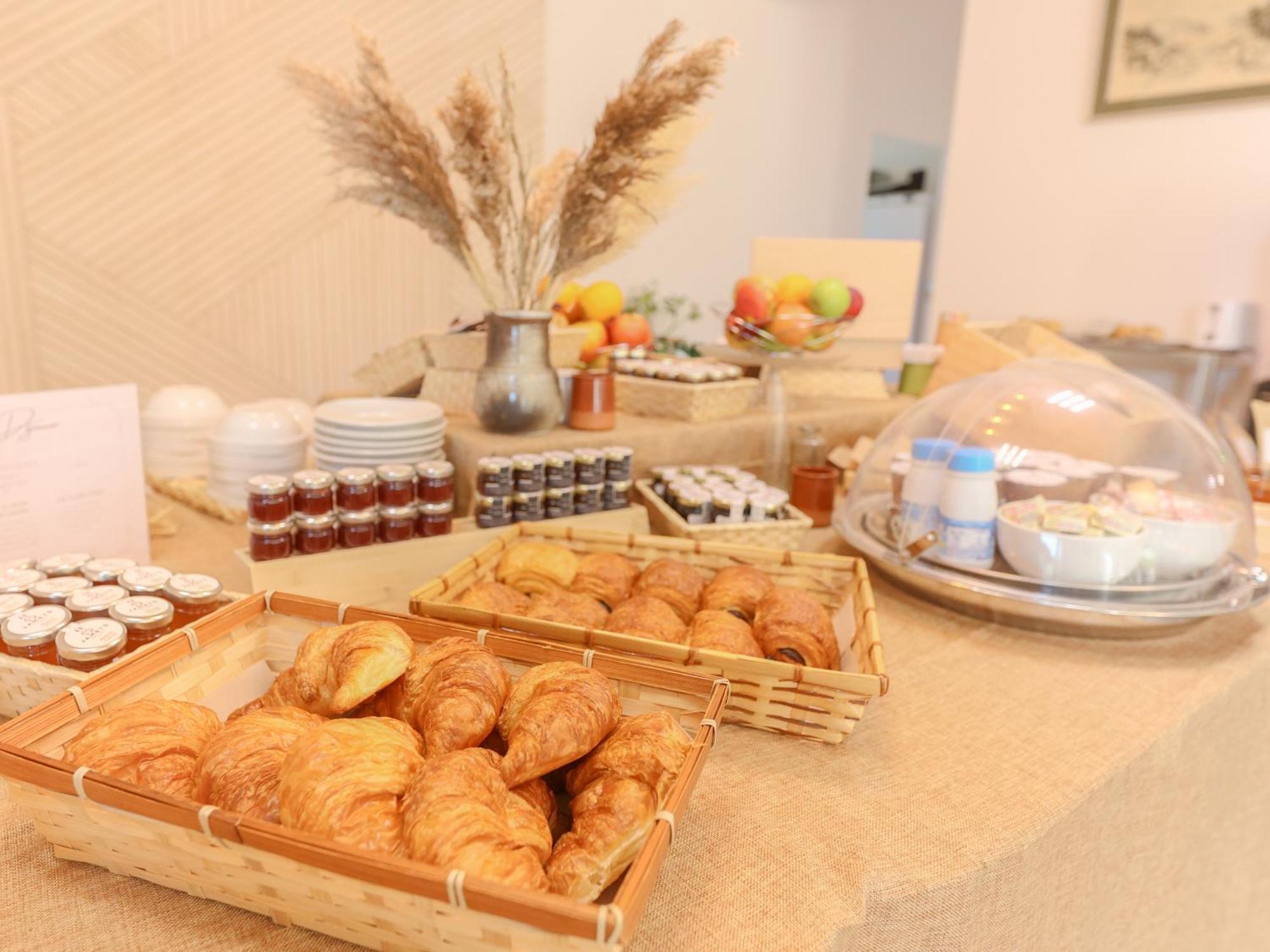 Park & Suites Village Gorges De L'Herault-Cevennes Brissac Bagian luar foto